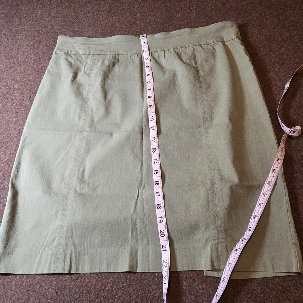 VanHeusen Tan Stretch Skirt Size 18 Small Back Slits Pencil Skirt - Picture 4 of 7